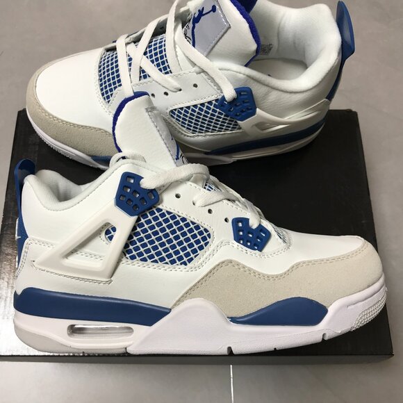 Air Jordan 4 Men\'s shoe size 10